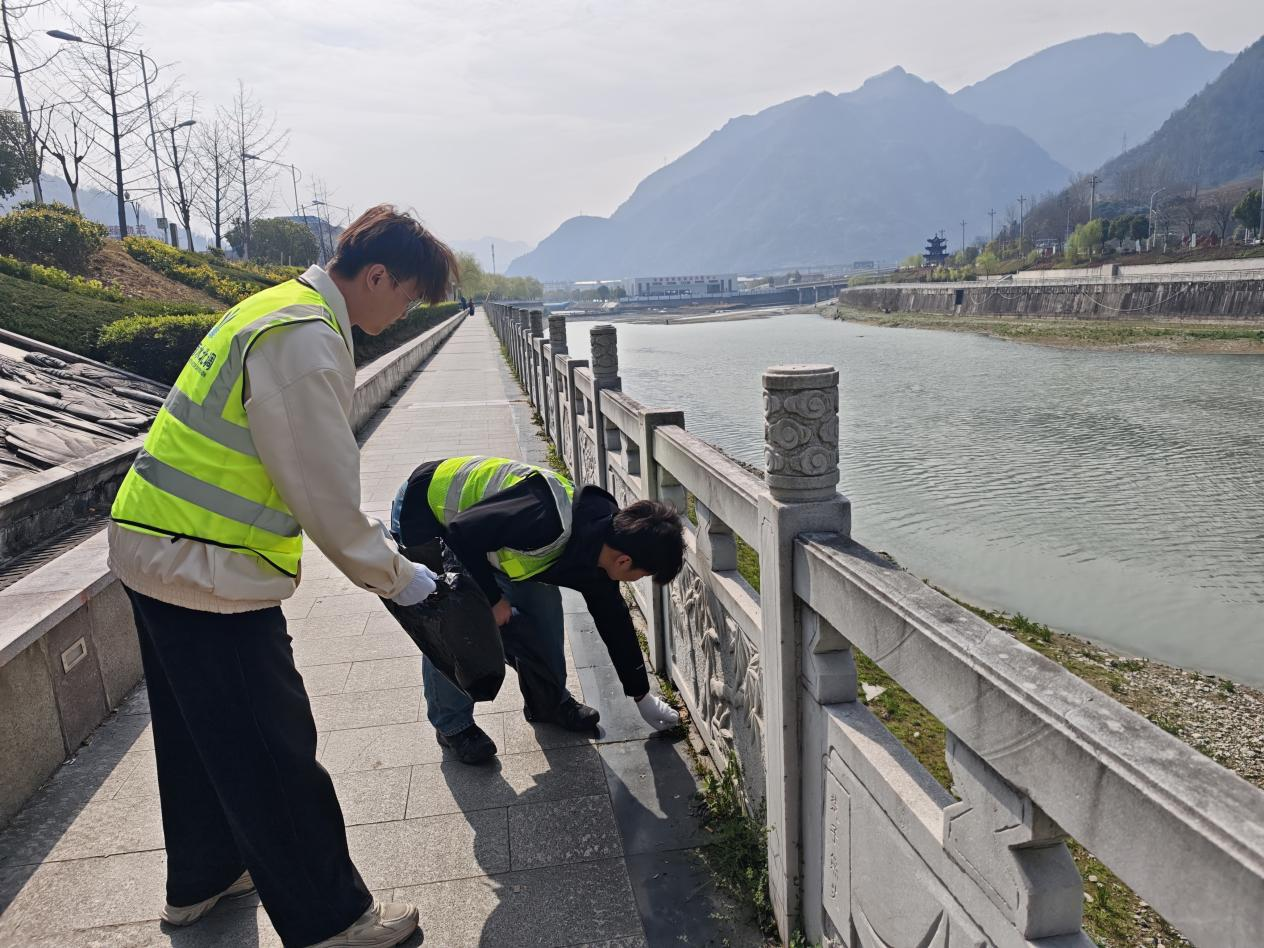 爱河护河行动1 爱河护河行动1